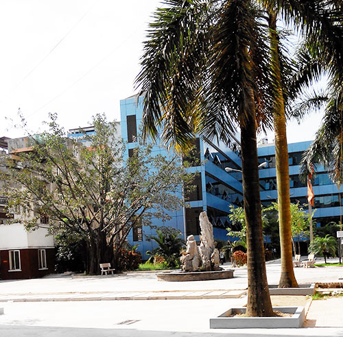 Khuân viên trong học viện