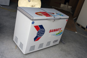 Tủ đông dàn đồng Sanaky VH-2899W