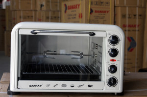 Lò nướng Sanaky Sanaky VH-368B 35 lít màu trắng