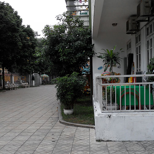 Khuân viên trường