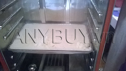 Nấu thử cơm cho các cô nuôi